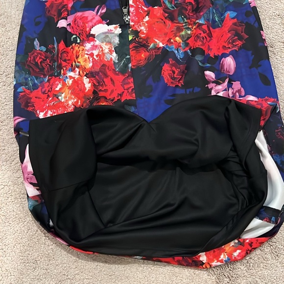 Betsey Johnson Floral Cap Sleeve Dress - Picture 8 of 8